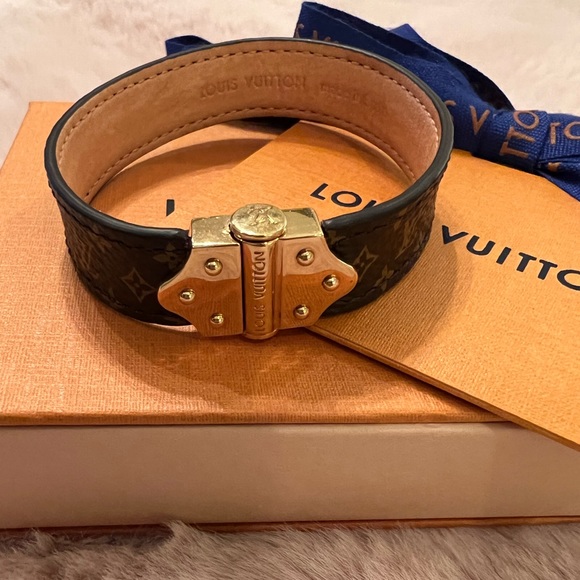 Authentic Louis Vuitton Nano Monogram bracelet - Picture 4 of 5